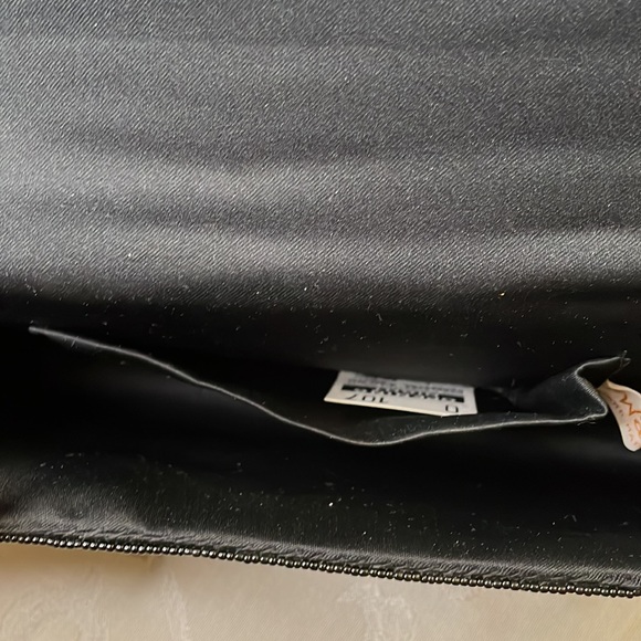 VINTAGE 1960’s Walborg Clutch Purse with Brass Crossbody Strap - Picture 11 of 15